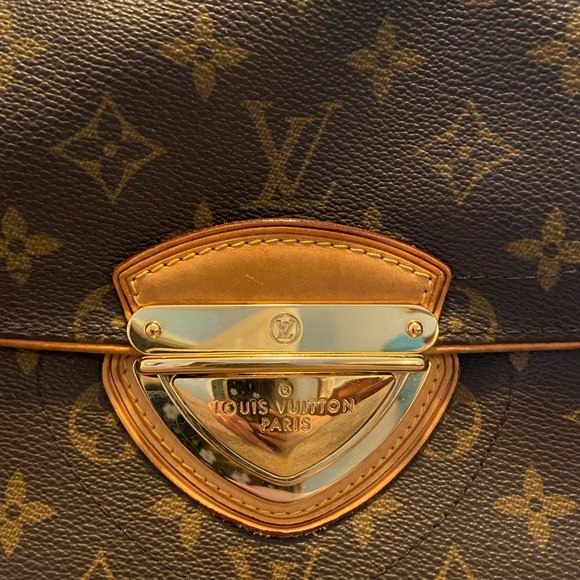ICONIC Louis Vuitton Beverly Handbag - Picture 3 of 11